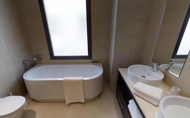 8671 - Luxurious Apartment With Spa Area