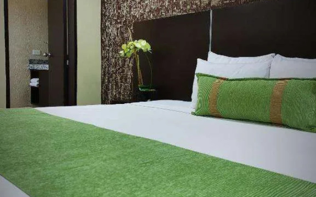 Hotel Colibrí Suites
