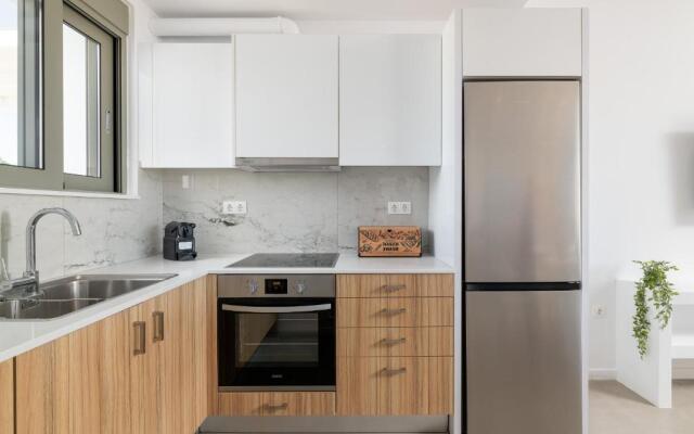 Gennadi Harmony Suites - 200 m from the sea