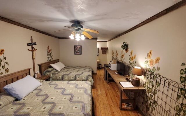 Jamesport Inn
