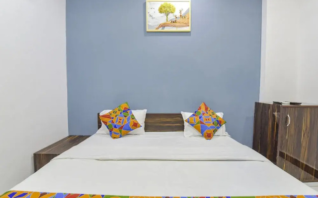 Fabexpress Anandam Palace Guest House