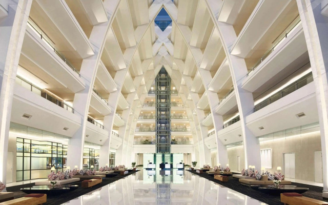 Mövenpick Hotel & Convention Centre KLIA