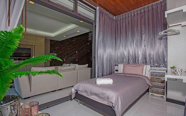 Equilibrium Rawai Villa - 4 Bed