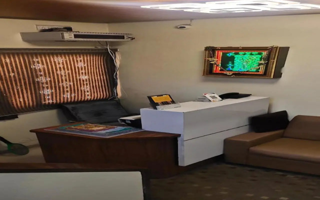 Hotel Grand Gaayatris