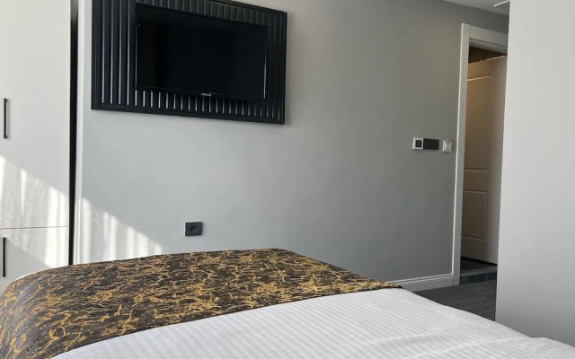 Cepnis Hotel