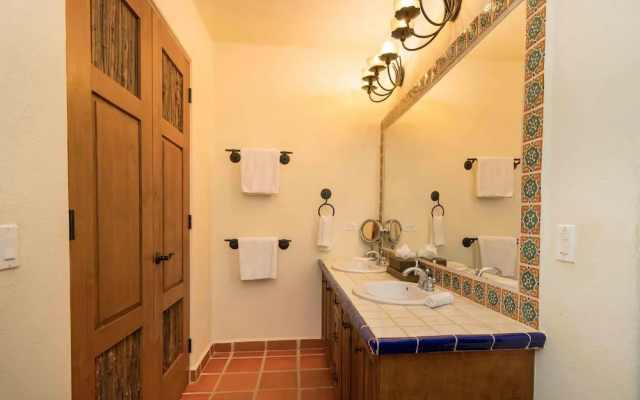 Casa De La Alegria 3BR by Casago