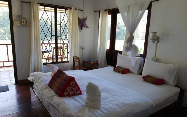 Nam Ou River Lodge