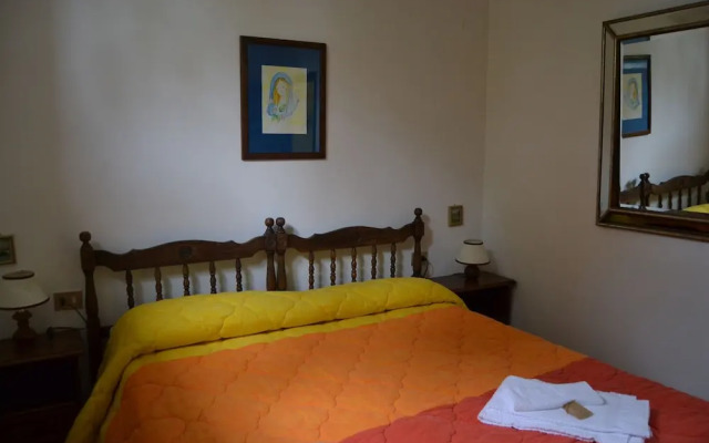 3 Rooms Flat Between Florence and Arezzo - Enjoy Italian Beauty!