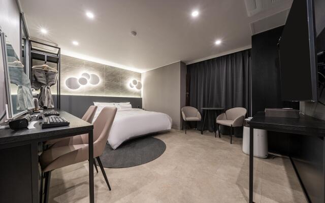 Suncheon Hotel THE H