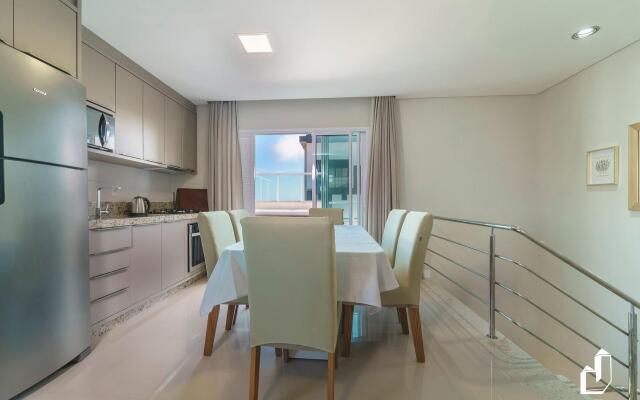 Cobertura duplex com 03 dormitórios