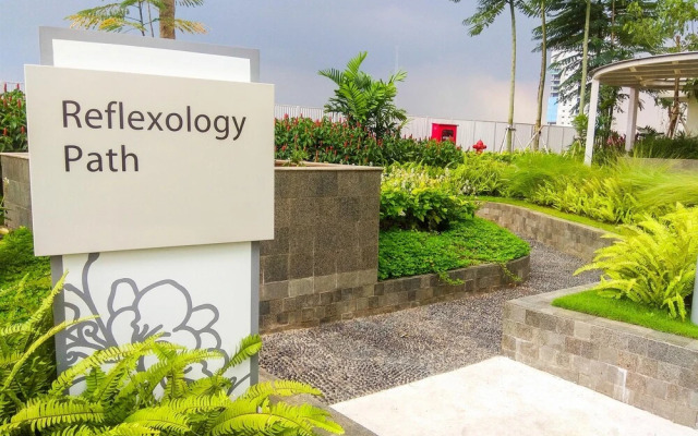 Minimalist Studio The Springlake View Bekasi Apartment