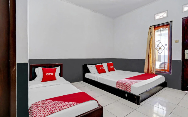 OYO 90405 Penginapan Sasti KuninganNearTaman Cirendang