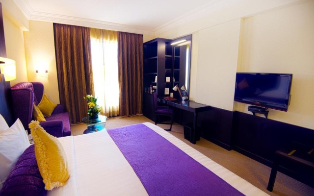 Sterlings Mac Hotel