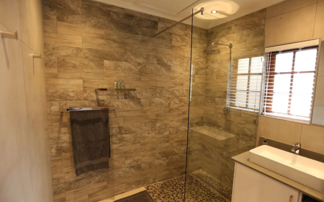 Rhino Coast Guest House