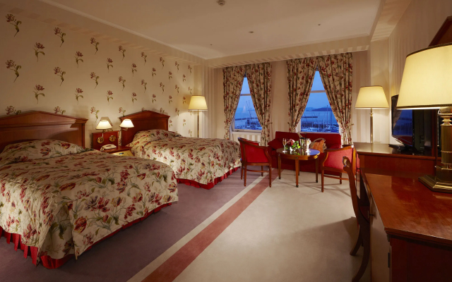 Hotel Amsterdam Huis Ten Bosch