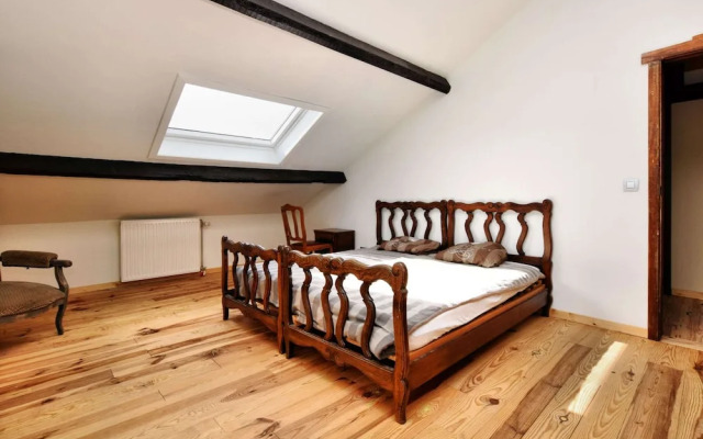 Pleasant Holiday Home in Erezée Ardennes with Hot Tub, Sauna