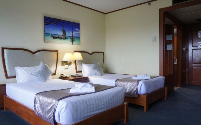Wattana Park Hotel