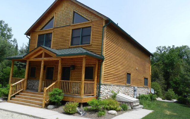 Cabins on Maple River