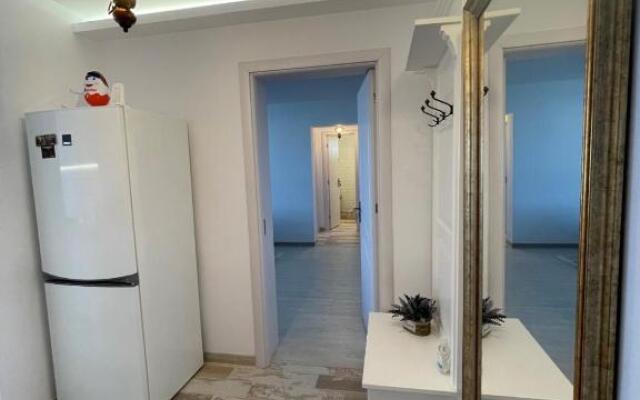 Robert’s Brilliant Apartament