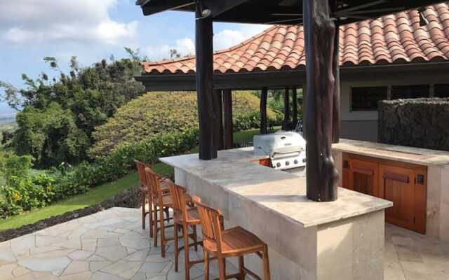Makapono - Four Bedroom House