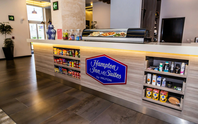 Hampton Inn & Suites by Hilton Puebla