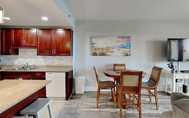 Laketown Wharf Resort by Southern Vacation Rentals