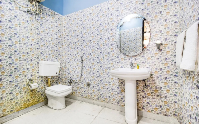 Fabhotel Sri Karthikeya Grand