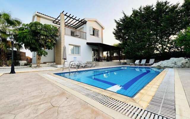 Sunnyside Pool Villa