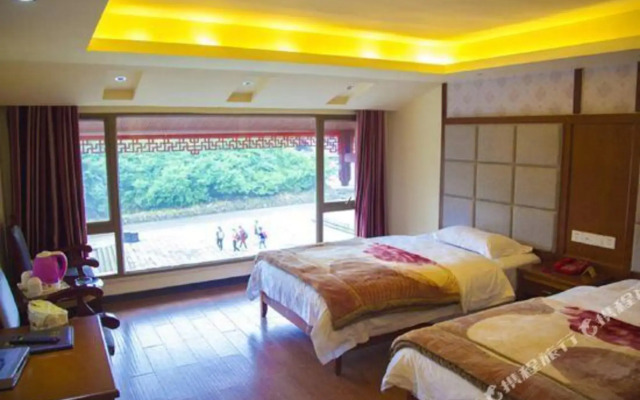 Min Sheng Hotel