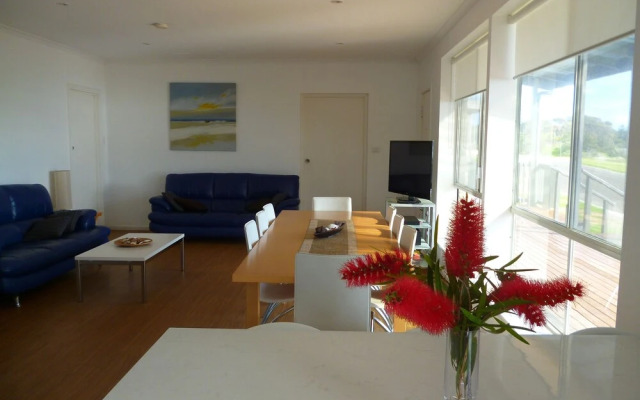 Blue Wren Beach House