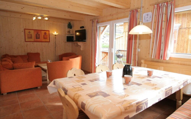 Splendid Chalet In Hohentauern With Whirlpool For 140