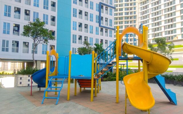 Homey And Relaxing Studio Grand Dhika City Apartment