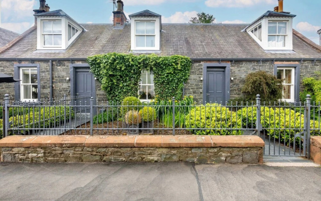 Shepherdess Cottage