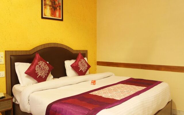 Chutney Merry Hotel