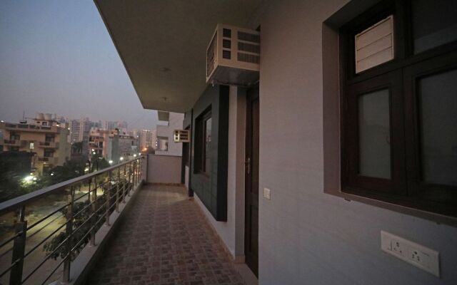 OYO 11383 Hotel Go Rooms