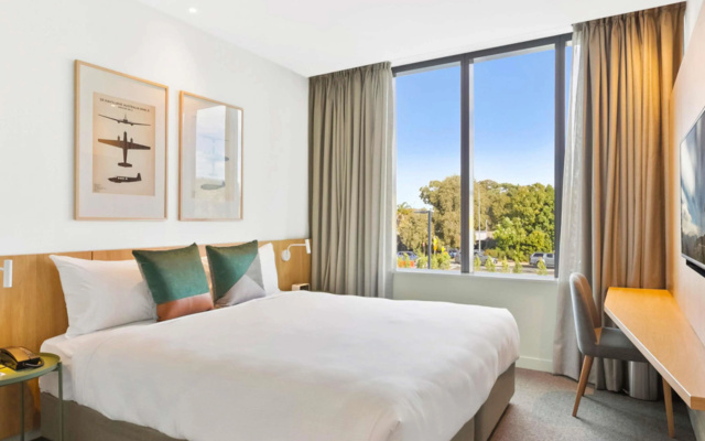 Mantra on Sydney Airport – Guest Rooms – Sydney
