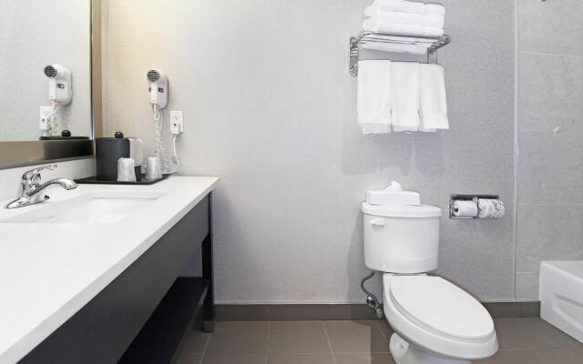 Holiday Inn Express Hotel & Suites Calgary by IHG