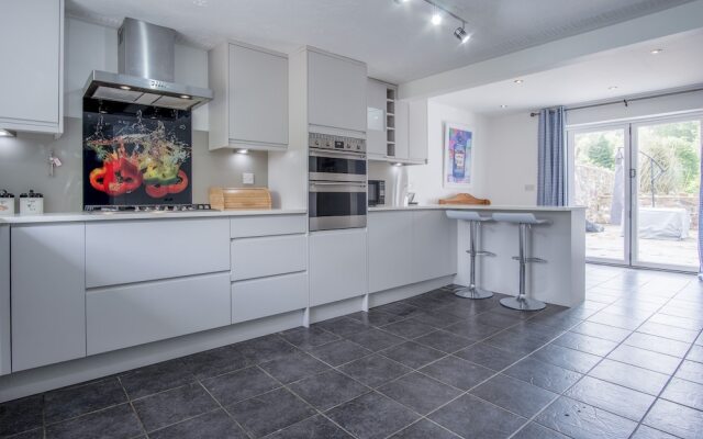 Tucking Mill - 3 Bedroom - Stepaside