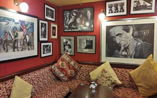Mornington Hotel