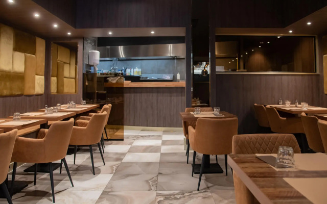 La Bourse Hotel