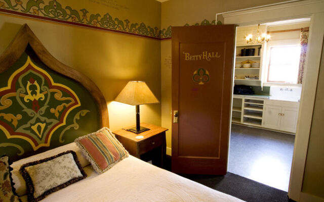 McMenamins Old St. Francis