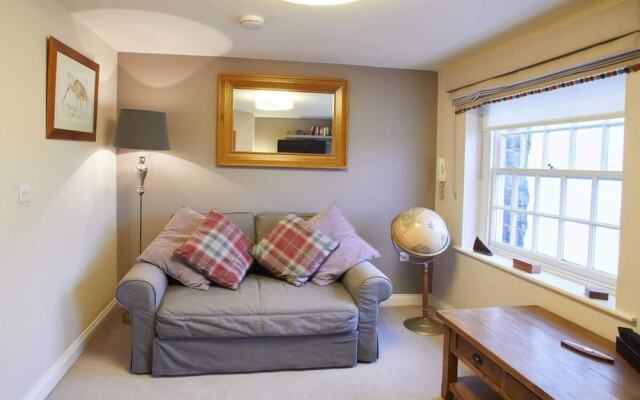 Host Stay Spyglass 1708