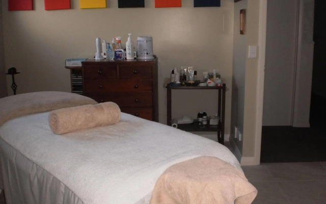 Ribbonwood Country House