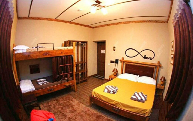 Sunrise Caravan Stay Hostel
