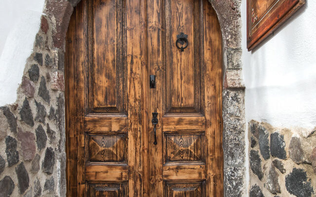 Old Vourvoulos Houses