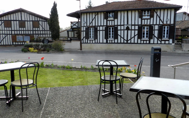 Hôtel le Cheval Blanc