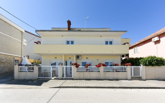 Apartment Kolt