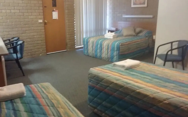 Darling Junction Motor Inn Wentworth