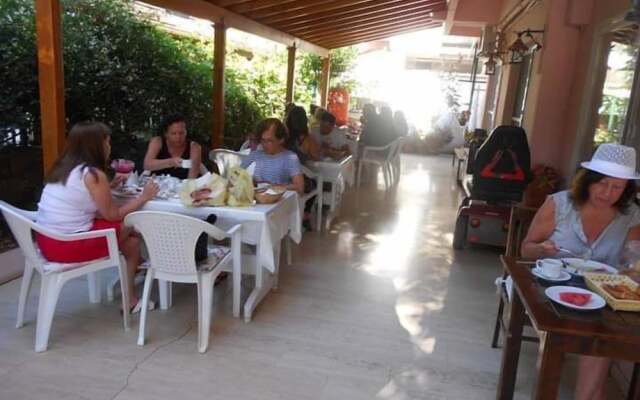 Ayhan Otel