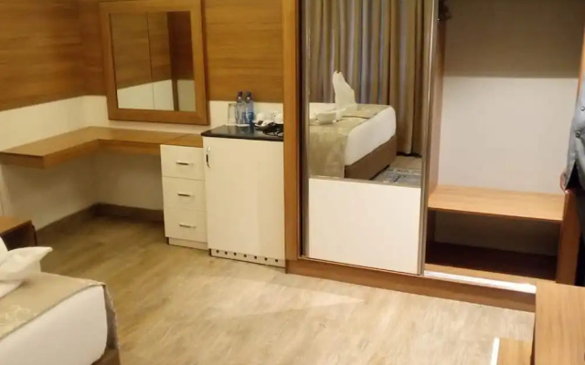 Hylise Hotel